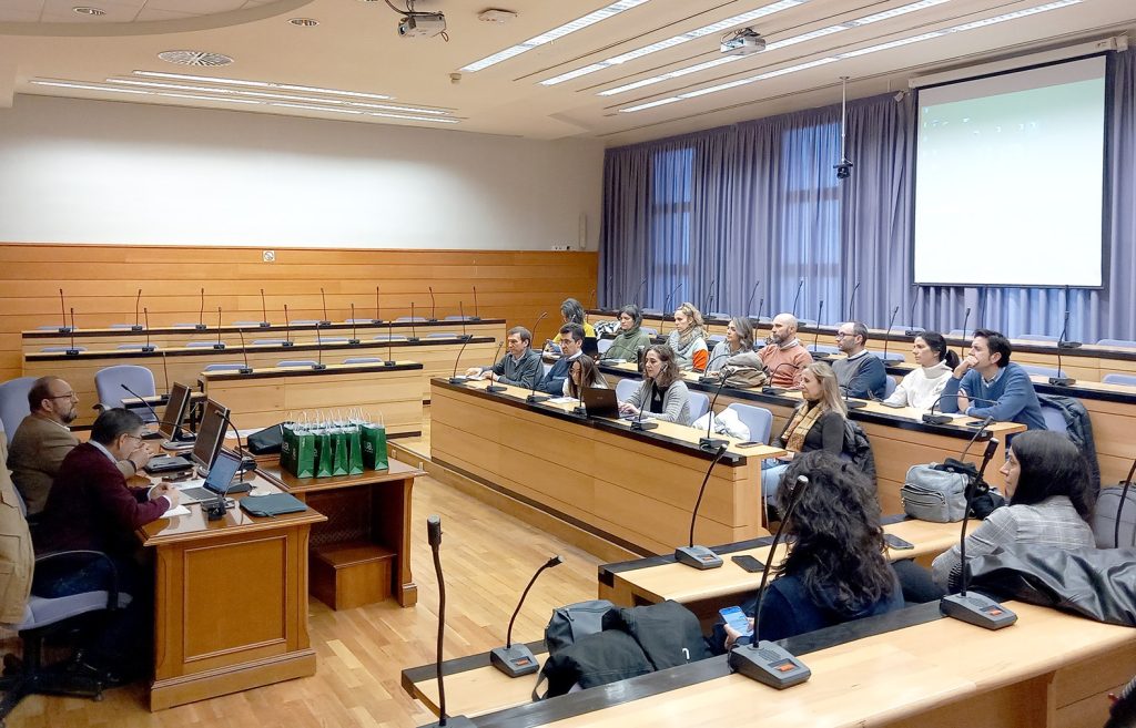 Las universidades públicas andaluzas refuerzan su estrategia común de sostenibilidad y movilidad en la UJA