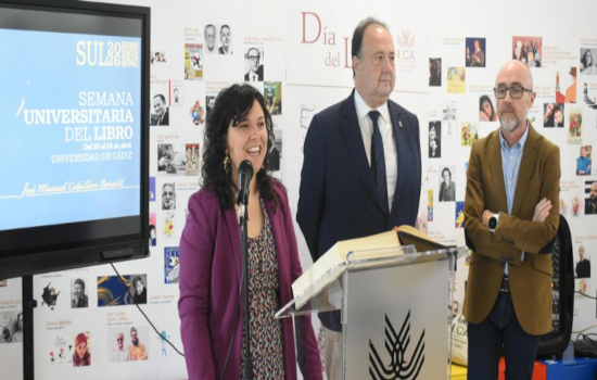 IMG La Universidad de Cádiz conmemora el Día del Libro con la lectura institucional de El Quijote en el Campus de Puerto ...