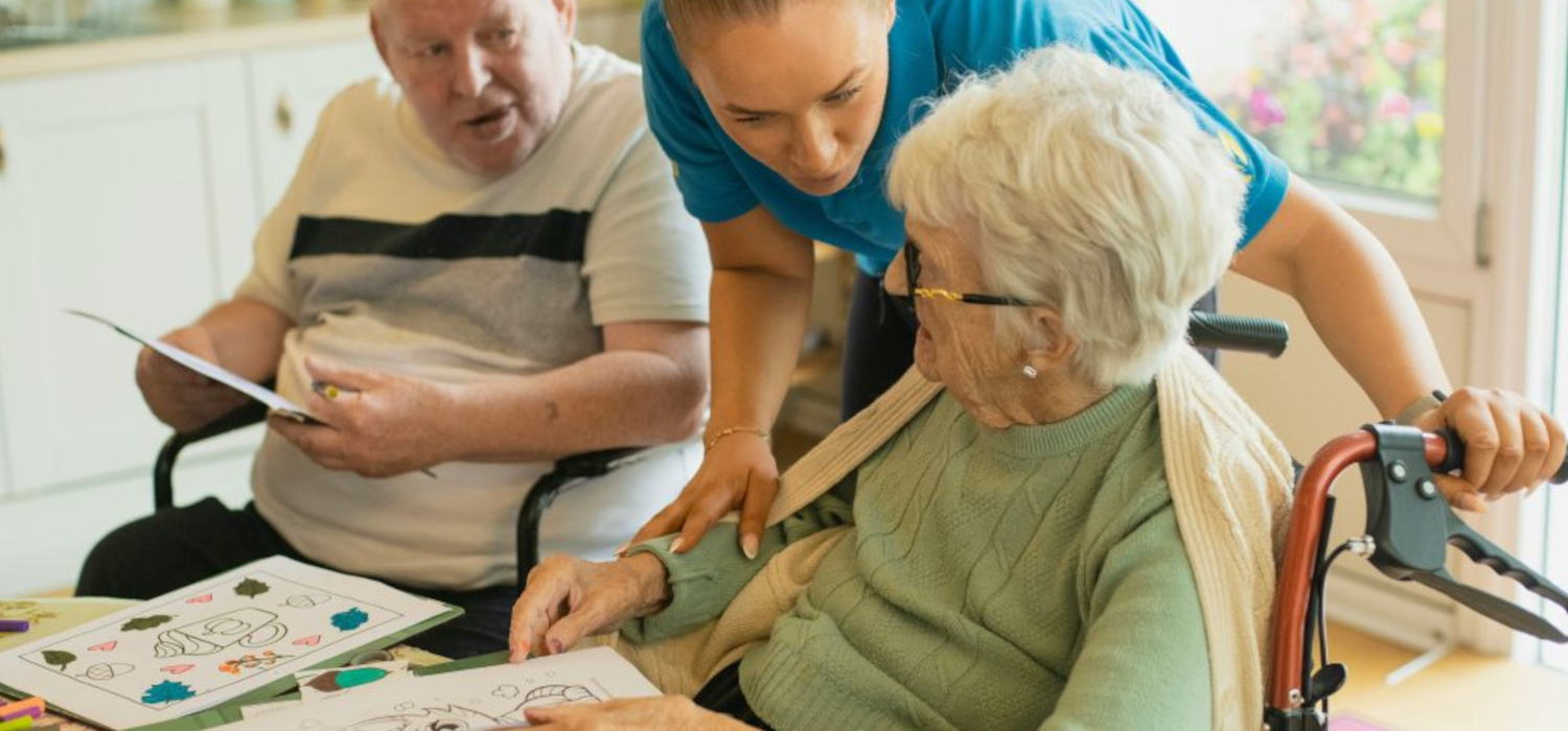 Escuela UCA de Personas Cuidadoras y Autocuidado. Taller 8. “Tecnología aplicada al cuidado dentro y fuera del hogar”. 27 al 30 de abril